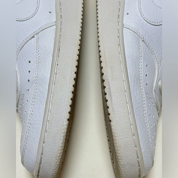 Nike Women’s Court Vision Mid Triple White Sneakers Sz 8 - Picture 10 of 16